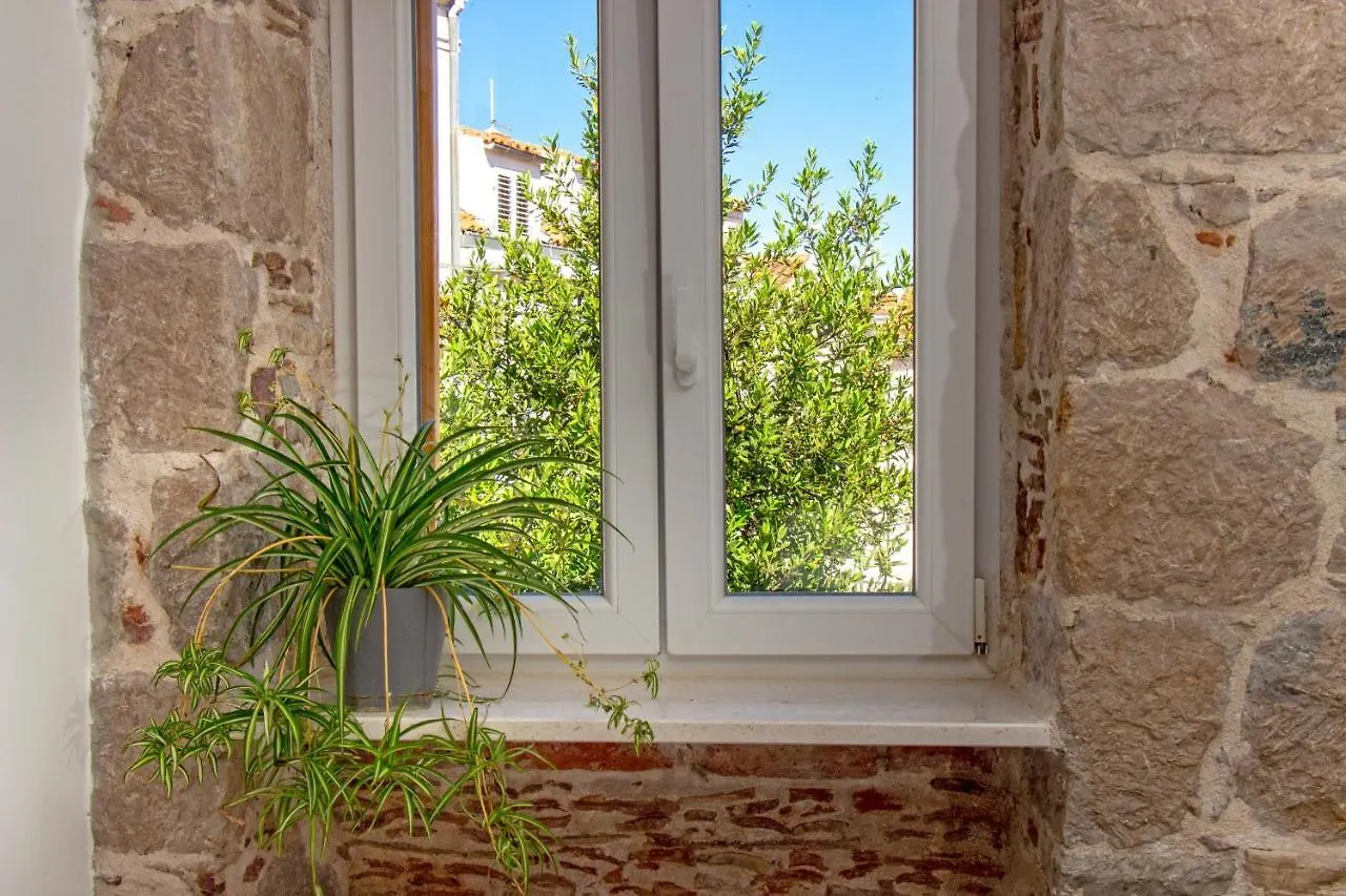 Maki Stone House - Parking On Request ! Apartment Split
