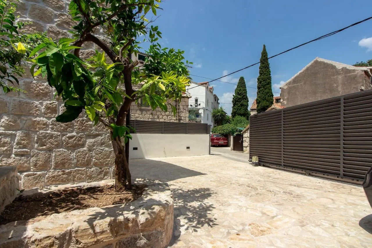 Maki Stone House - Parking On Request ! Apartment Split