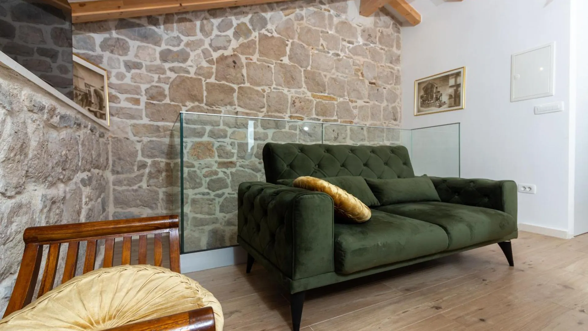 Maki Stone House - Parking On Request ! Apartment Split